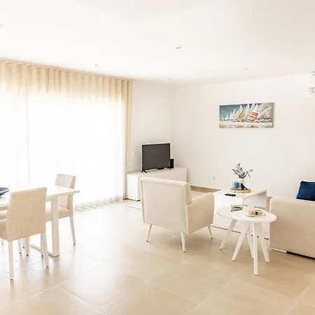 Santana - By Sch Apartment *