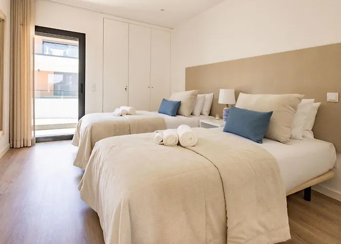 Santana - By Sch Apartman