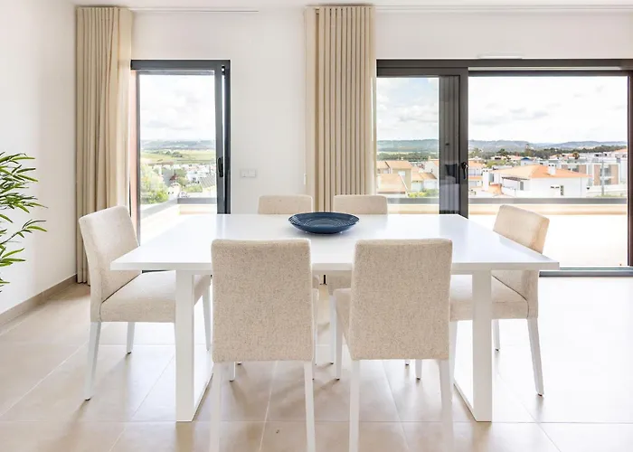 Santana - By Sch Apartman